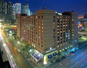 Embassy Suites Chicago Exterior photo